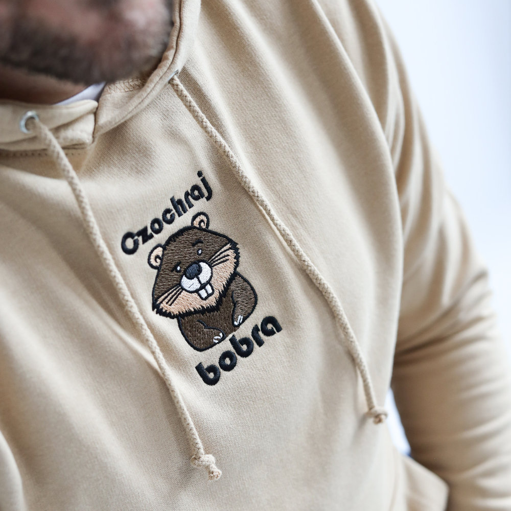 Bluza dresowa z kapturem z haftem bobra - kangurkowa kieszeń Unisex - obrazek 2