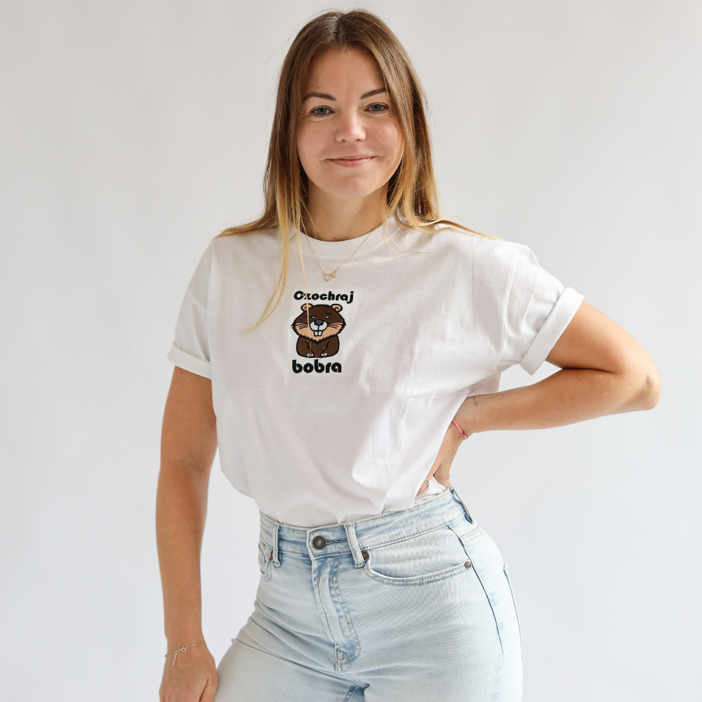 T-shirt biały bawełniany z haftem bobra S - okrągły dekolt, oversize Unisex - obrazek 3
